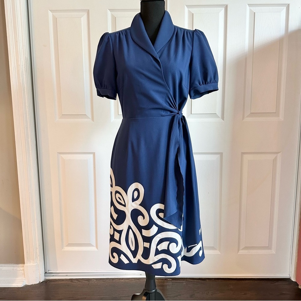 Peter Nygard Navy Blue Wrap Style Short Sleeve Dress with Scrolling Appliqué